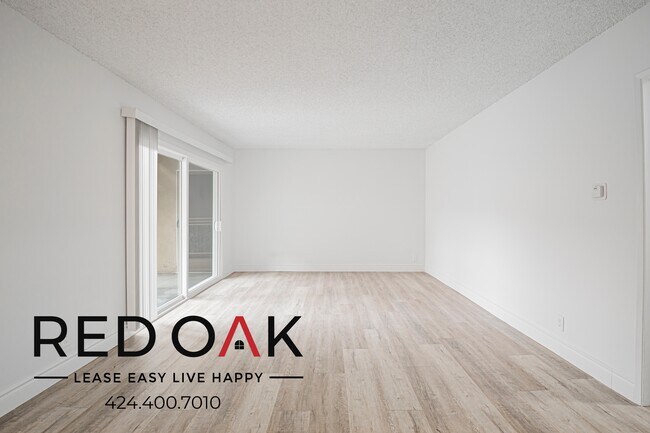 2050 Rodney Dr unit 7, Los Angeles, CA 90027 - photo 5