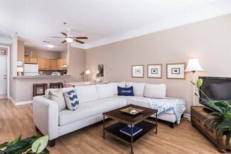 3210 Pembrooke Cir, Alpharetta, GA 30004