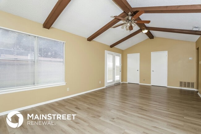 12427 Constitution Dr, San Antonio, TX 78233 - photo 3