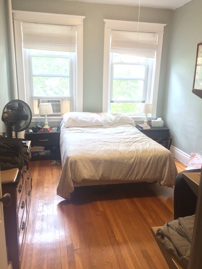 380 Riverway unit 9, Boston, MA 02115 - photo 4