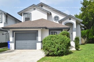 10004 SW 14th St, Pembroke Pines, FL 33025
