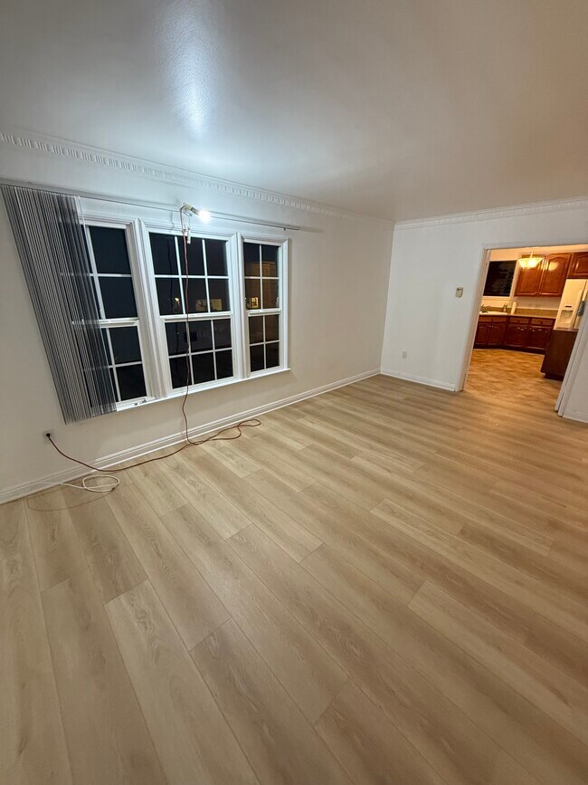 846 N Sweetzer Ave unit 846 N Sweetzer Ave, West Hollywood, CA 90069 - photo 7