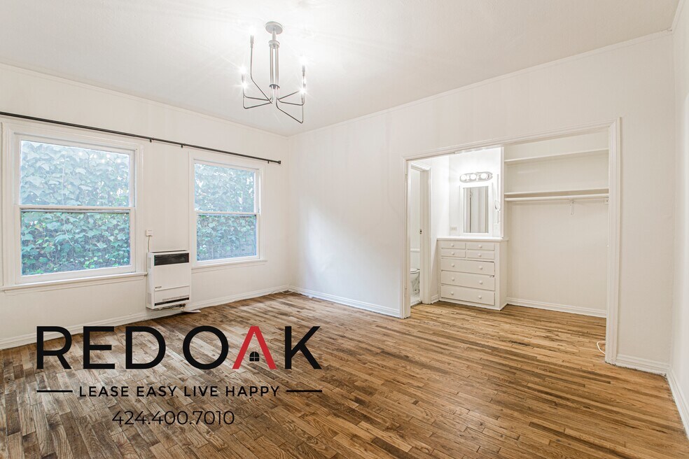 836 Sanborn Ave unit 211, Los Angeles, CA 90029 - photo 1