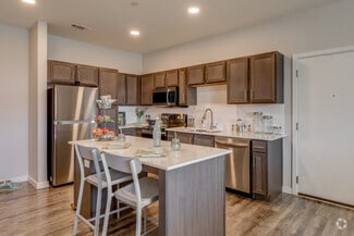 6929 S Sooner Rd, Oklahoma City, OK 73135