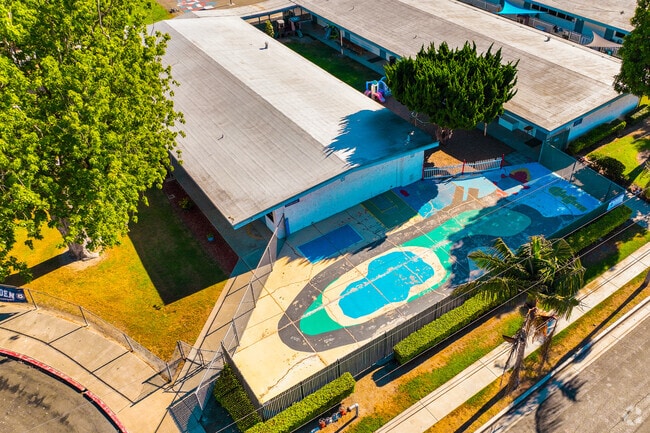 The courtyard of Carden Conservatory Private School is greatly enjoyed by Bolsa Chica students.