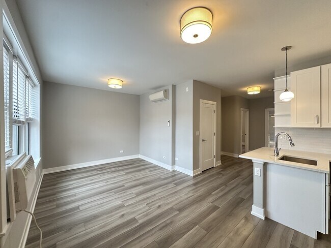 3943 N Janssen Ave unit A07C, Chicago, IL 60613 - photo 7