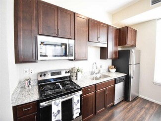 3900 N Estabrook Pkwy, Shorewood, WI 53211