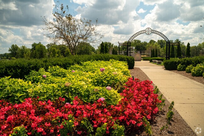 Enjoy the beautiful garden sin Coxhall Gardens in West Carmel.