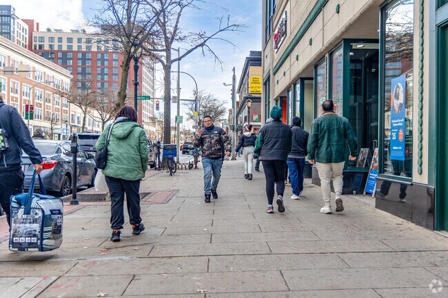 White Plains offers city living thats close to employment with fine shopping and dining. .