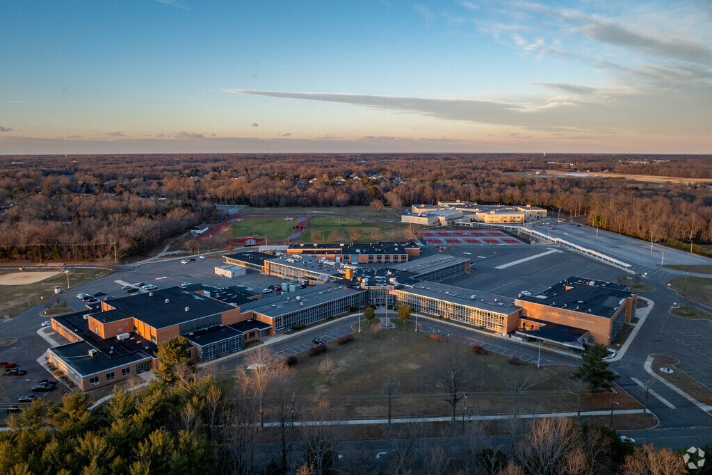 Vineland Senior High School has received an overall C+ rating from Niche.