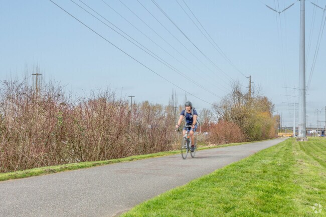 Take a scenic bike ride along the Downtown Kent portion of the Interurban Trail.