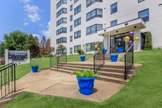 366 S Highland St, Memphis, TN 38111