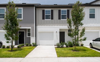 473 Colchester Ct, Moncks Corner, SC 29461