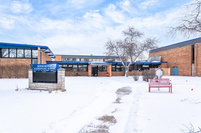 Rosemont Elementary School is a public school in Rosemont, IL.