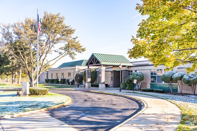 Golf neighborhood residents may send their kids to Golf Middle School located in Morton Grove.