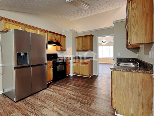 5495 Sugar Crossing Dr, Buford, GA 30518 - photo 7