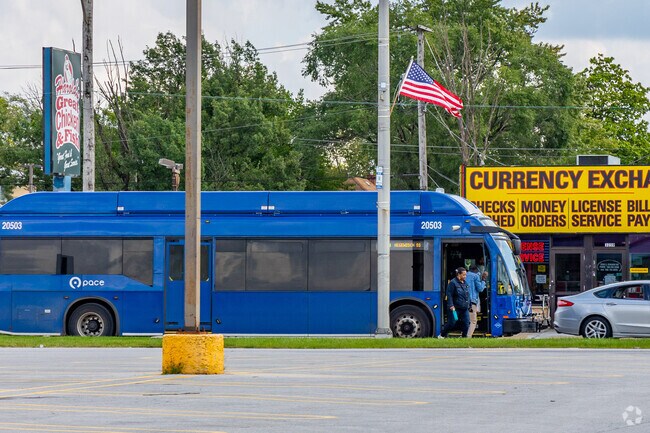 The Pace Bus has multiple stops in the Steger neighborhood.