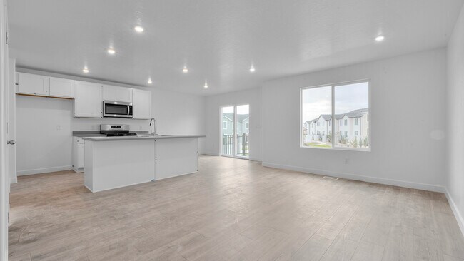 1727 N Patchwork Ave unit 1268, Tooele, UT 84074 - photo 3