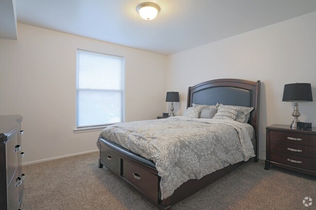 2 BR, 1 BA - Bedroom 1