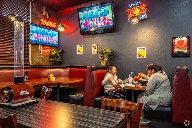 Mariscos Espinoza in Highland offers a delectable array of Mexican cuisine.