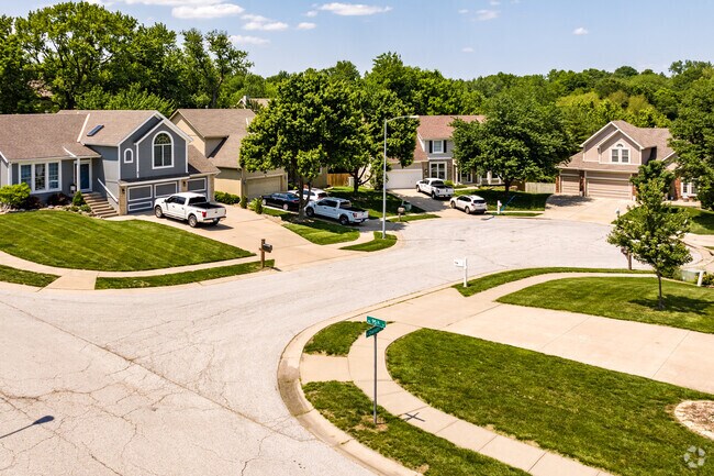 Gashland is home to dozens of multi-floor family homes.