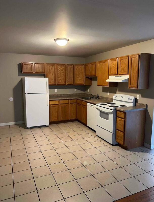 606 Champlain St Unit 6, Berlin, NH 03570