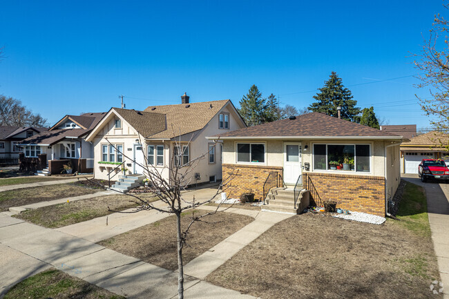 There are many brick and stucco homes in the Marshall Terrace neighborhood.