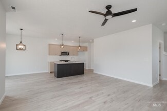 5053 S Amorita Ave, Meridian, ID 83642