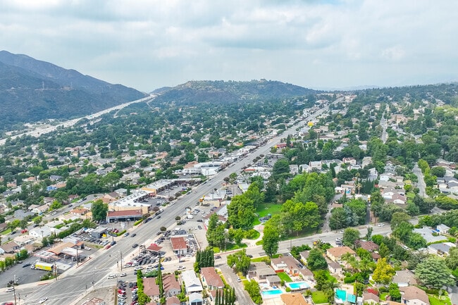 Discover community charm and scenic views in Crescenta Highlands.
