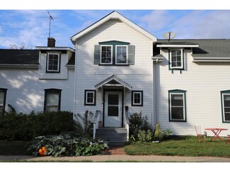 711 Washington St Unit 711.5, Northfield, MN 55057