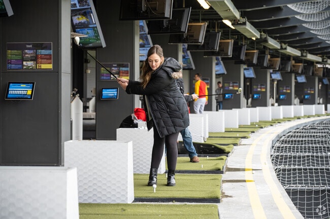 T-Shotz in Gashland offers golf for all skill levels.