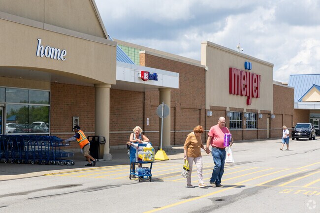 Residents of Centerville-Nihizertown get fresh produce and household essentials at Meijer.