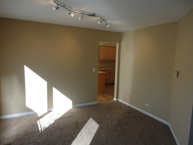 5 Andover Ct, South Elgin, IL 60177 - photo 2