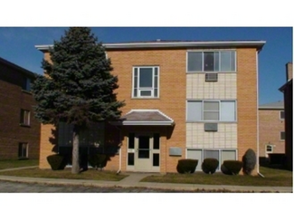 9234 Susy Ln Unit 2w, Schiller Park, IL 60176