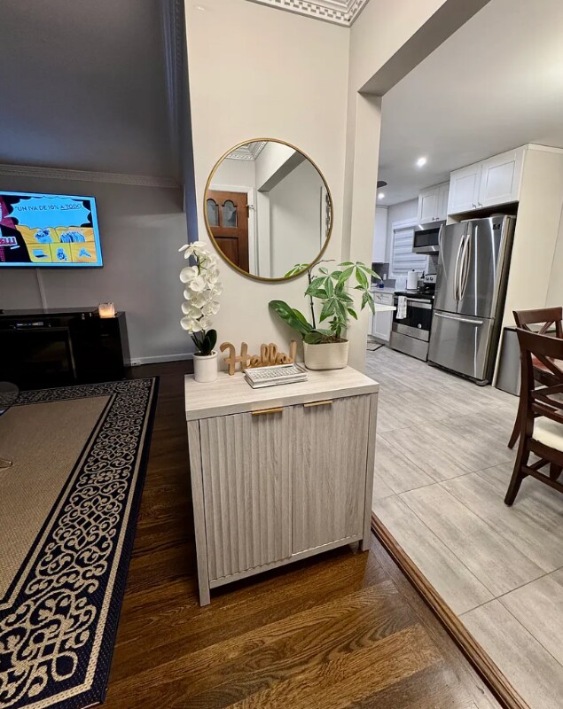 80 Hickory Rd unit 1, Port Washington, NY 11050 - photo 2