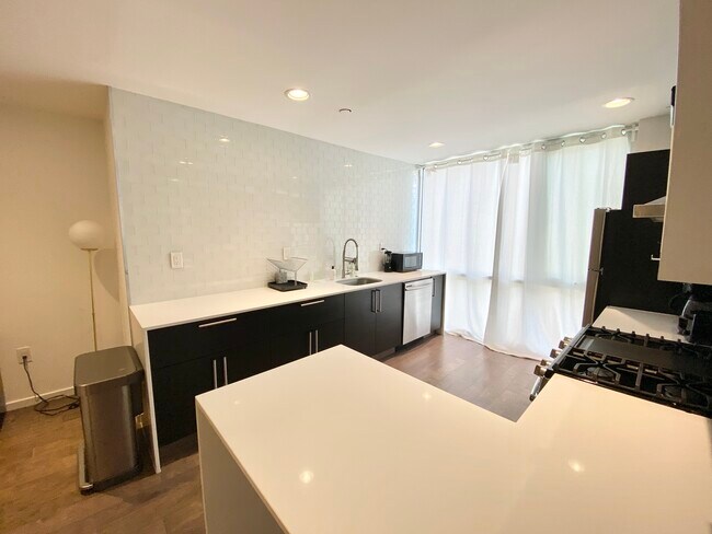 1436 N 7th St unit 2, Philadelphia, PA 19122 - photo 5