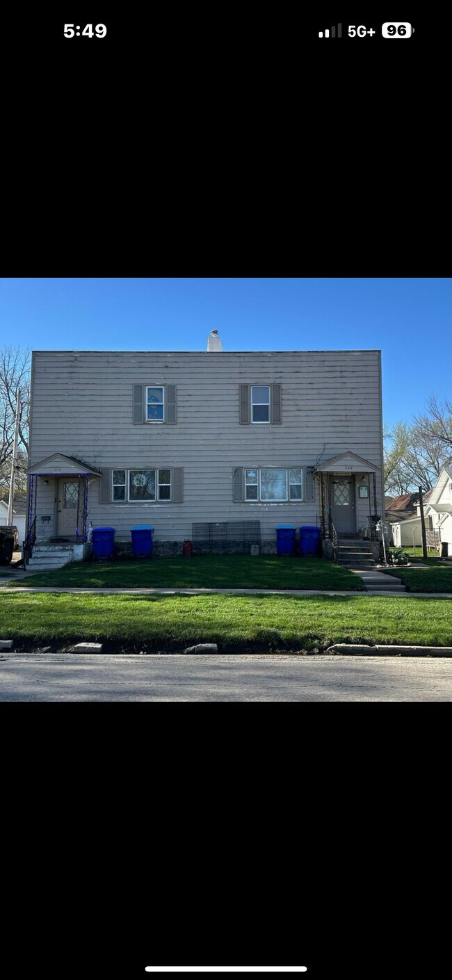 208 2nd St SE Unit 208, Oelwein, IA 50662