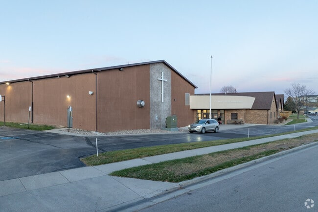 St. Paul’s Lutheran School welcomes Pre‑K through Grade 8 students on Fairmont Blvd in Rapid City.