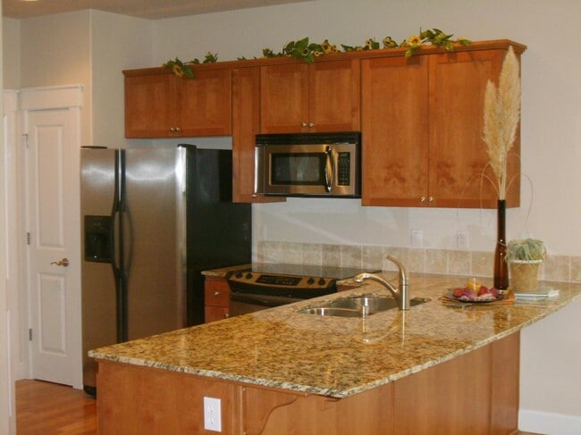 211 Silver St unit G, Silverton, OR 97381 - photo 7