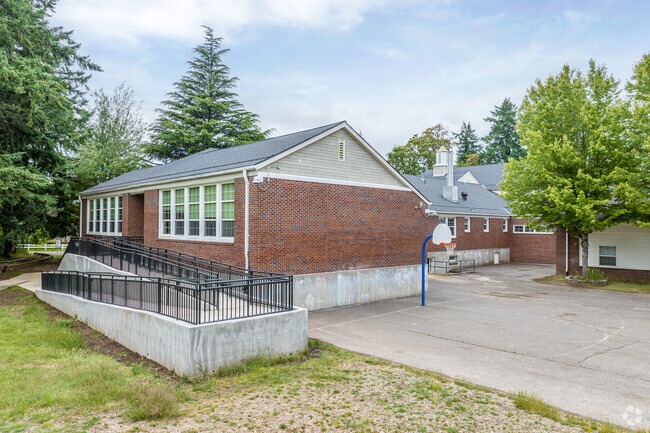 The Back of Pleasant Valley Elementary School in Rock Creek Neighborhood.
