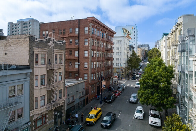 Civic Center's vibrant streetscapes adjoin historic apartments, creating a dynamic atmosphere.