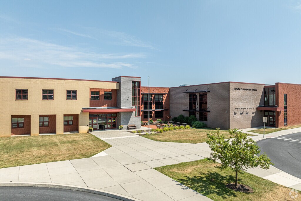 Farmdale Elementary School is a highly rated, public school located in Mount Joy, PA.
