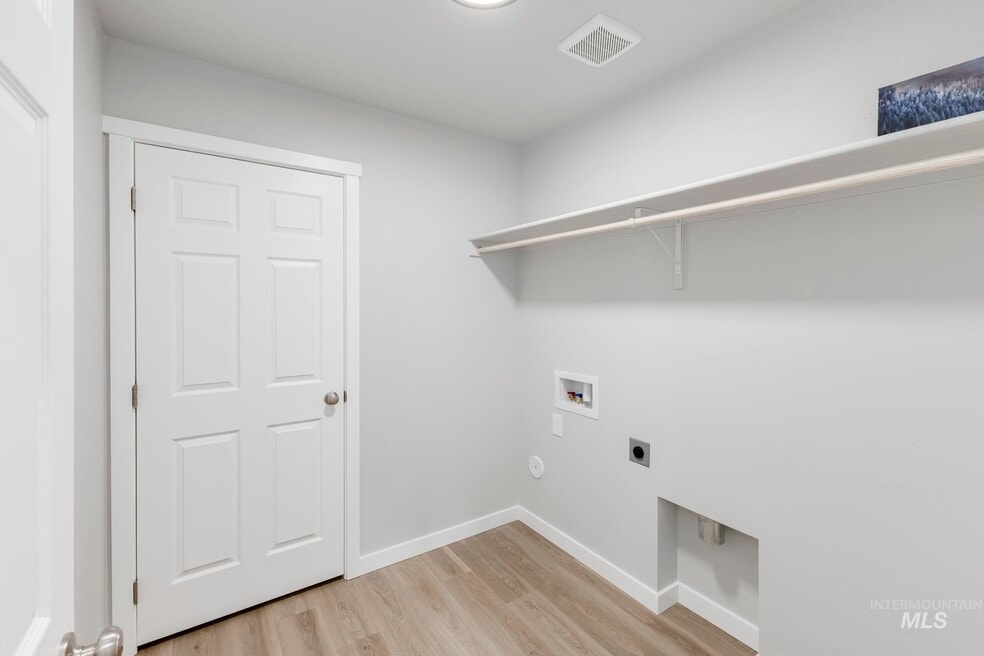 39 S Lancaster Place, Nampa, ID 83651 - photo 1