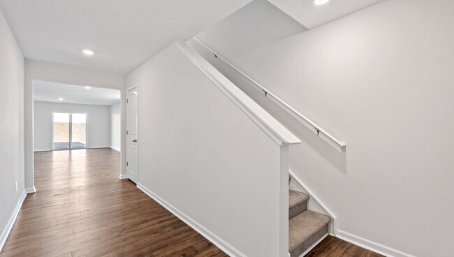 2252 Springview Ct, Boiling Springs, SC 29316 - photo 3