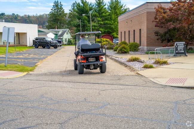 Residents enjoy a peaceful life in Shadyside.