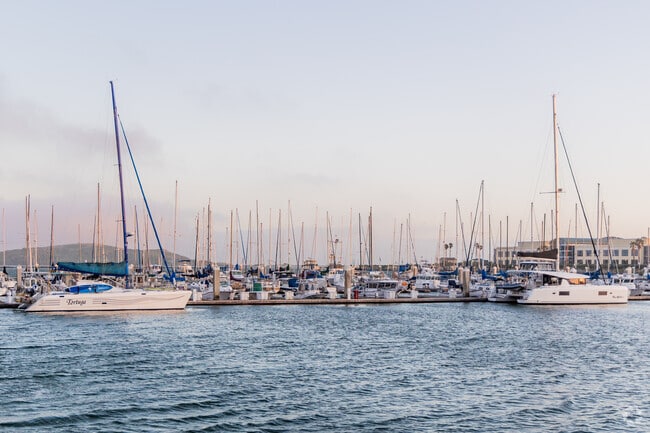 The marina is a beautiful sight to see at sunset in Marina Bay.