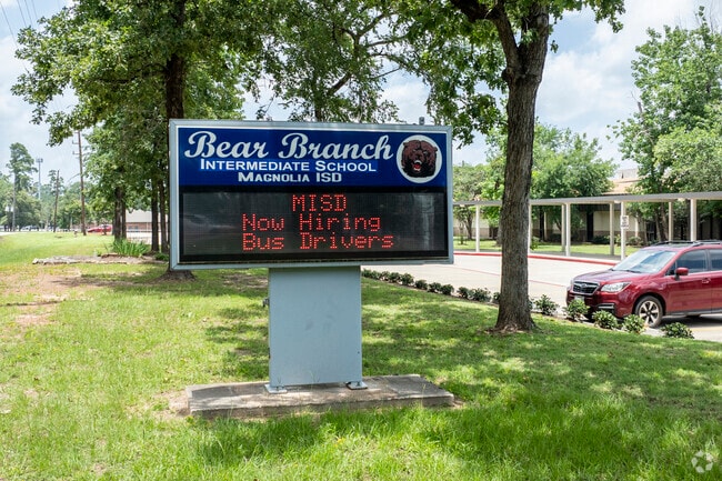 Bear Branch Intermediate teacher have received an A- grade from Niche.