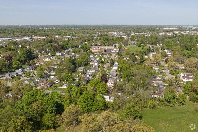Creston features established homes near Lansing.
