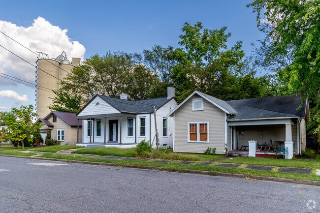 Bungalows can be found in Farley Place.