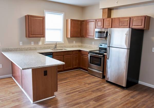 732 Ohio Pike unit 49, Cincinnati, OH 45245 - photo 3